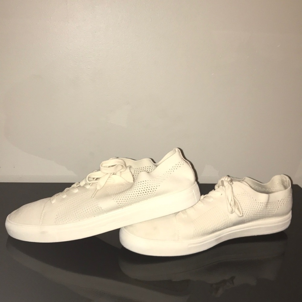 Men’s Steve Madden flats